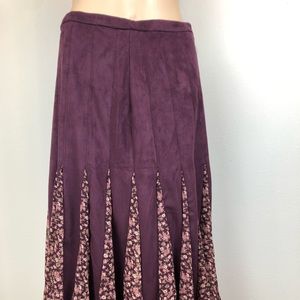 Burgundy/purple pleated skirt